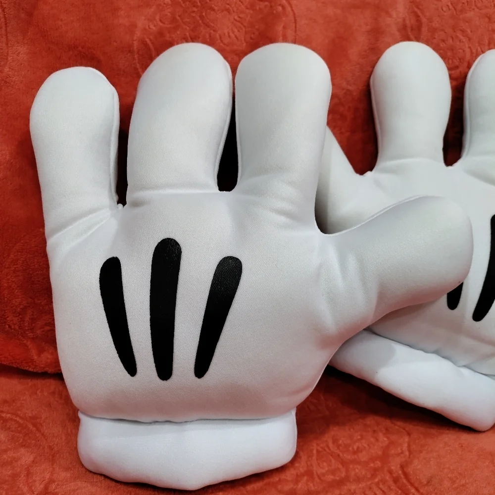 Disney Parks Mickey Mouse white puffy gloves